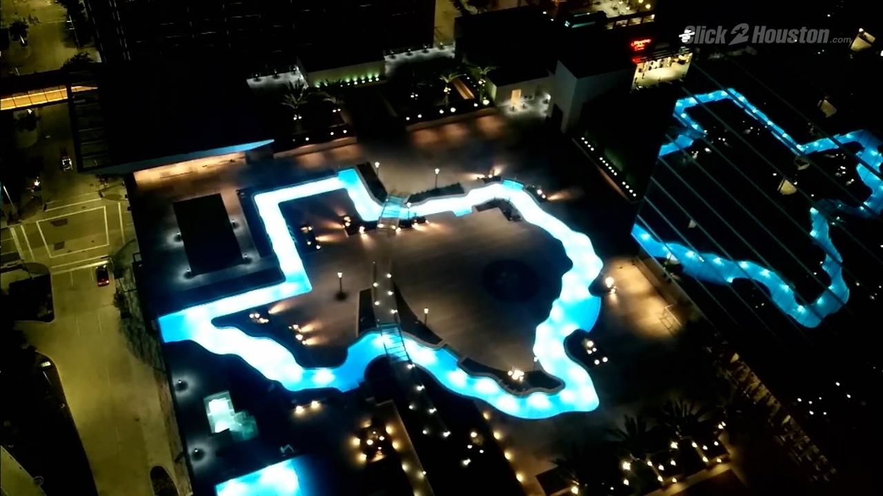 New Houston hotel boasts world's largest Texasshaped rooftop...